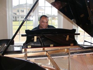Bo Barrington Scott on a Shadd Piano